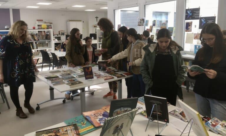 Lire la suite à propos de l’article Librairie au collège : quand le CDI se transforme en librairie