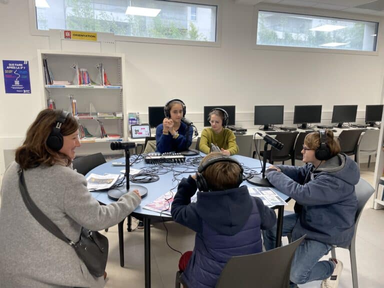 Lire la suite à propos de l’article Atelier radio : les premiers podcasts à écouter