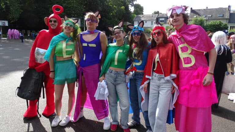 Lire la suite à propos de l’article Clap de fin haut en couleurs pour nos Terminales !