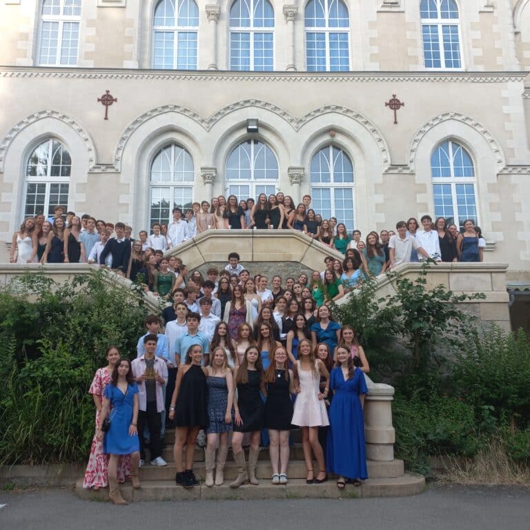 Lire la suite à propos de l’article Chavagnes : les 3ème ont organisé leur bal de promo