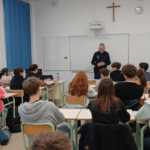 Sensibiliser les élèves de 3ᵉ aux conduites à risque.