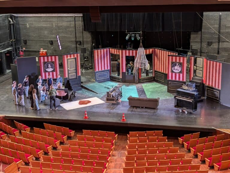 Lire la suite à propos de l’article Les 5C découvrent les coulisses de MIXT à Nantes