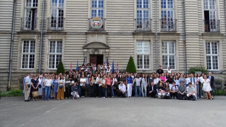 Lire la suite à propos de l’article Projet d’Action Sociale (P.A.S) – Remise des certificats