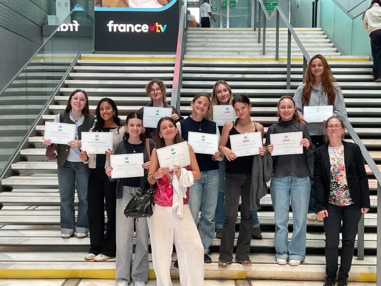 Lire la suite à propos de l’article Nos lycéens brillent à France Télévisions : 4 récompenses au concours Jeunes Reporters pour l’Environnement