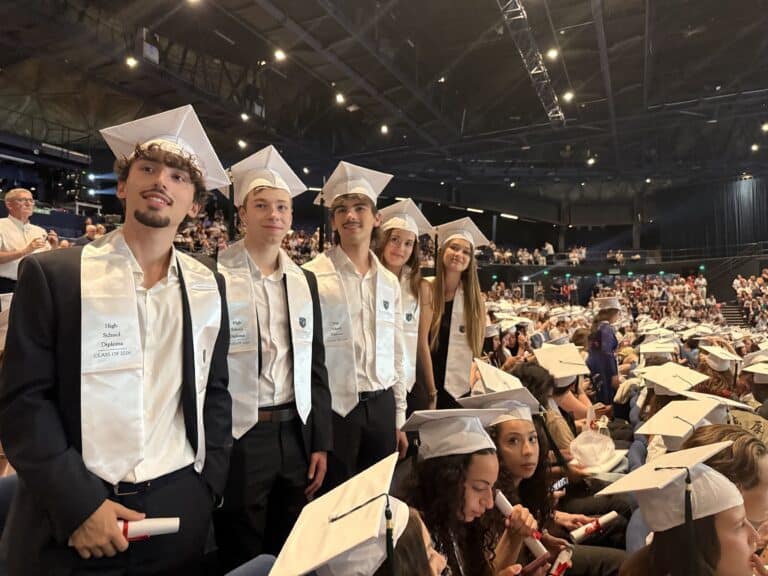 Lire la suite à propos de l’article BAC AMERICAIN : Remise des diplômes